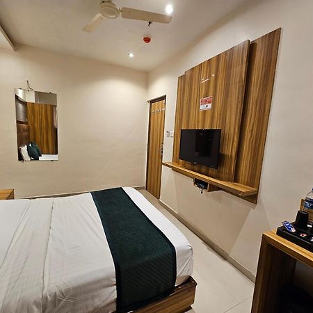 Hotel Bkc Garden - Near Us Embassy Bkc Mumbai Luaran gambar