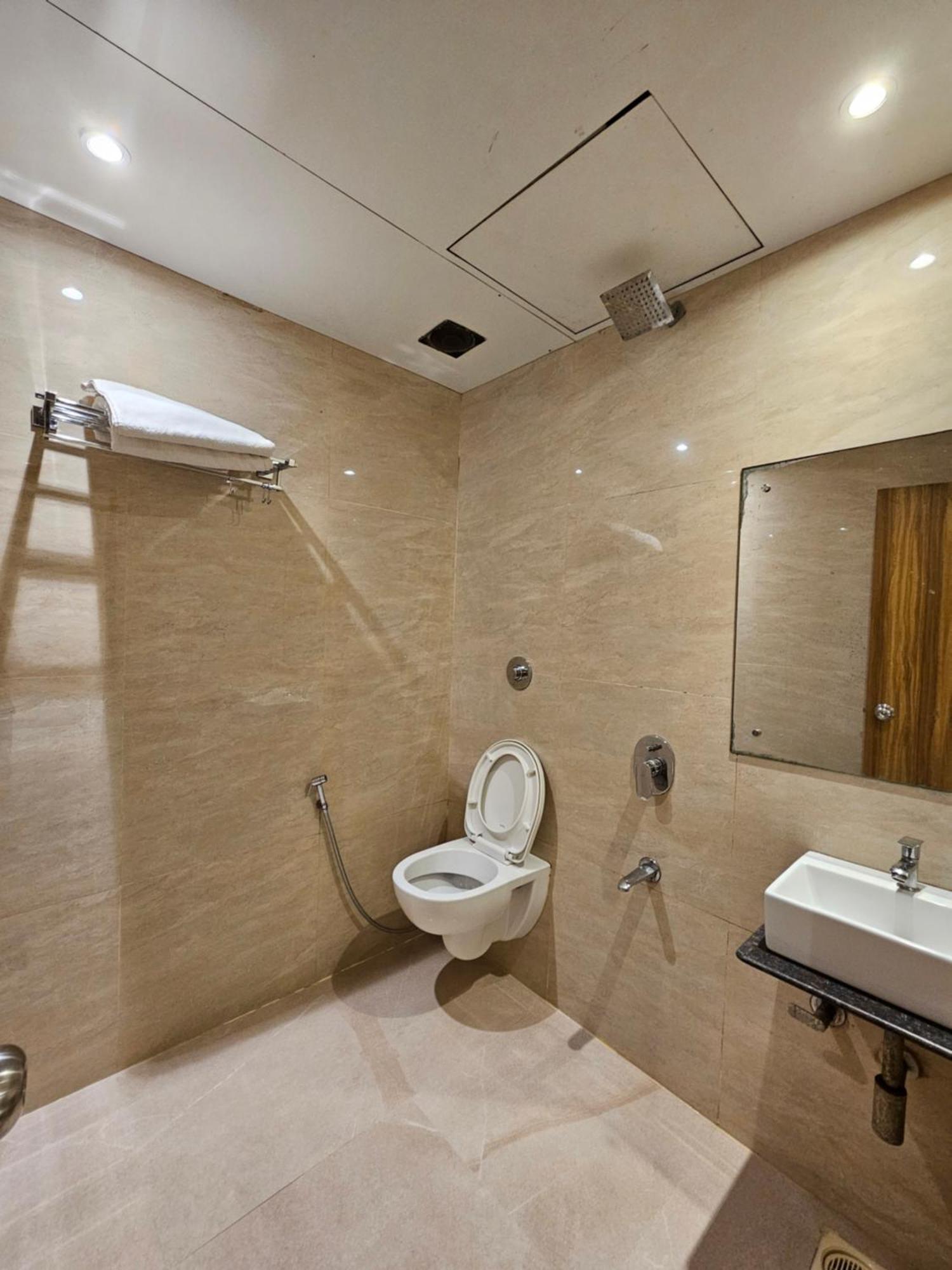 Hotel Bkc Garden - Near Us Embassy Bkc Mumbai Luaran gambar