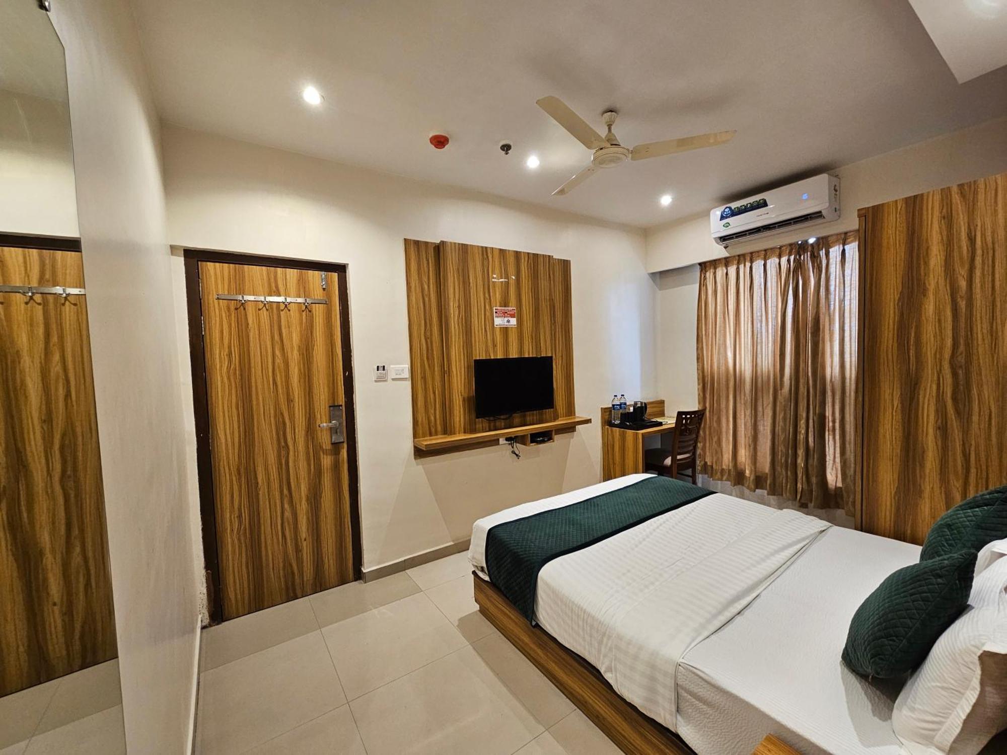 Hotel Bkc Garden - Near Us Embassy Bkc Mumbai Luaran gambar